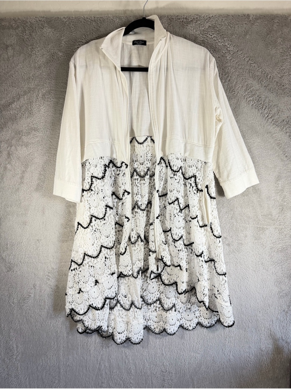 Dor Dor Couture Ladies Cream Crochet Lace Tunic Cardigan (no size tag) M